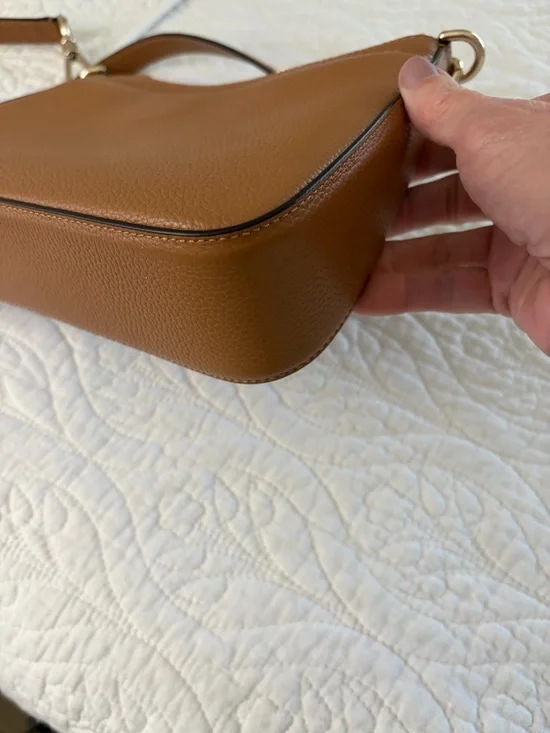 kate spade tan pebbled leather Hudson crossbody - Picture 8 of 11